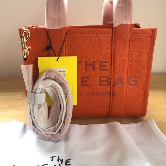 New mini tote - Picture 1 of 3